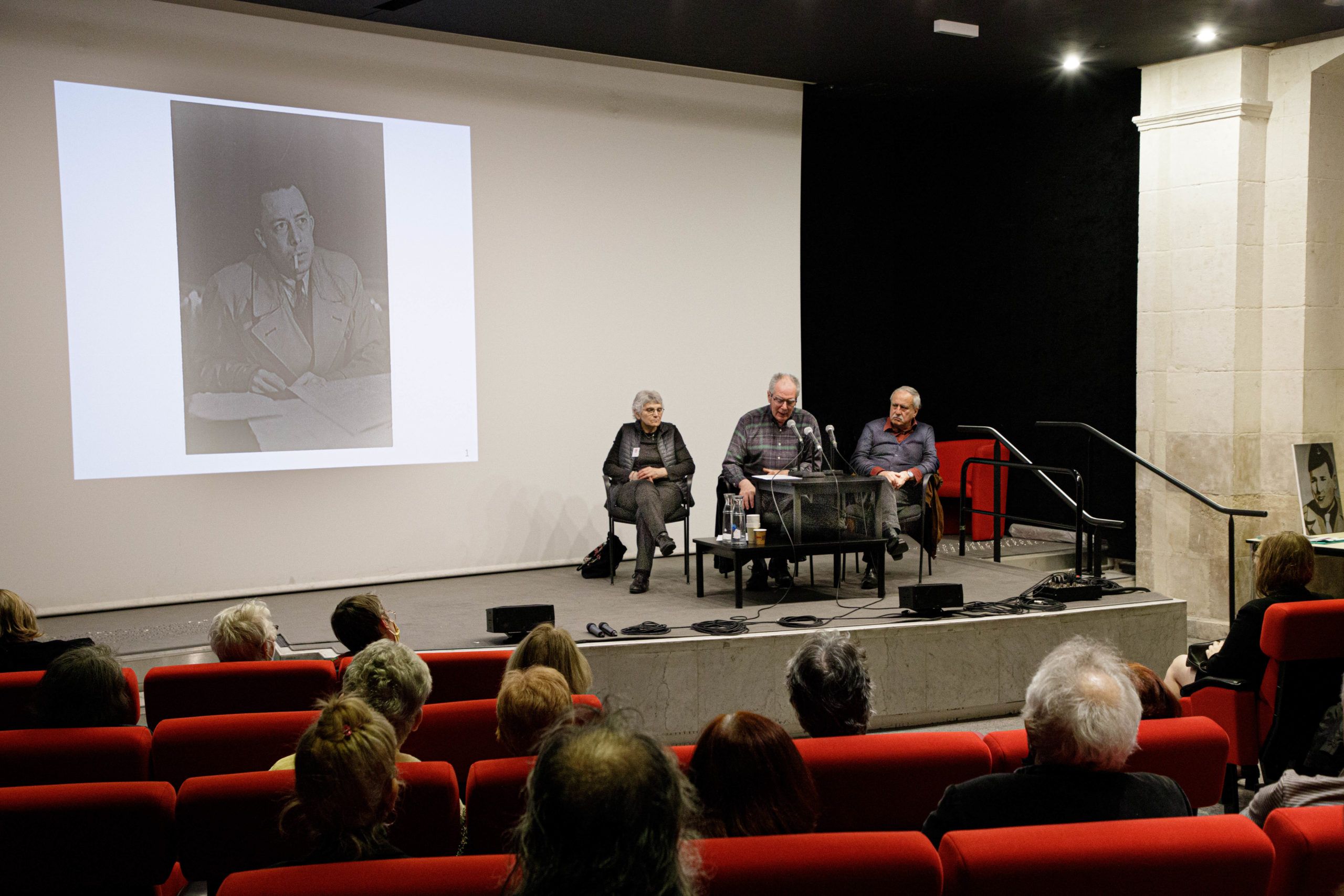 Conférence Camus à l'auditorium de l'Hôtel de Ville