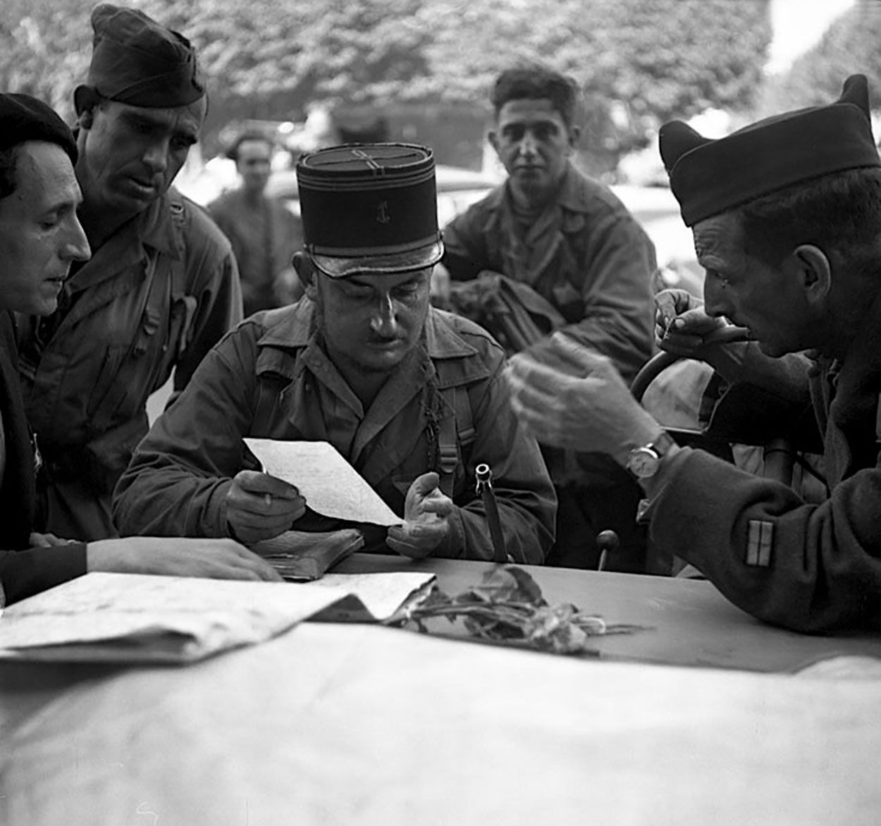 Dronne-Granell-Bernal le-25-08-44