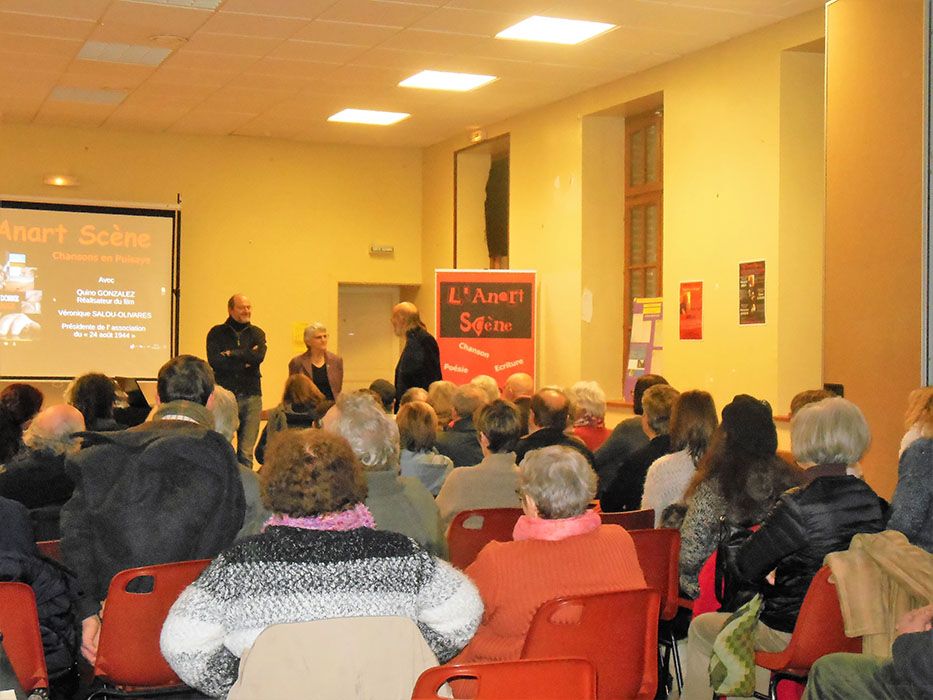 La salle attend je te donne ma parole