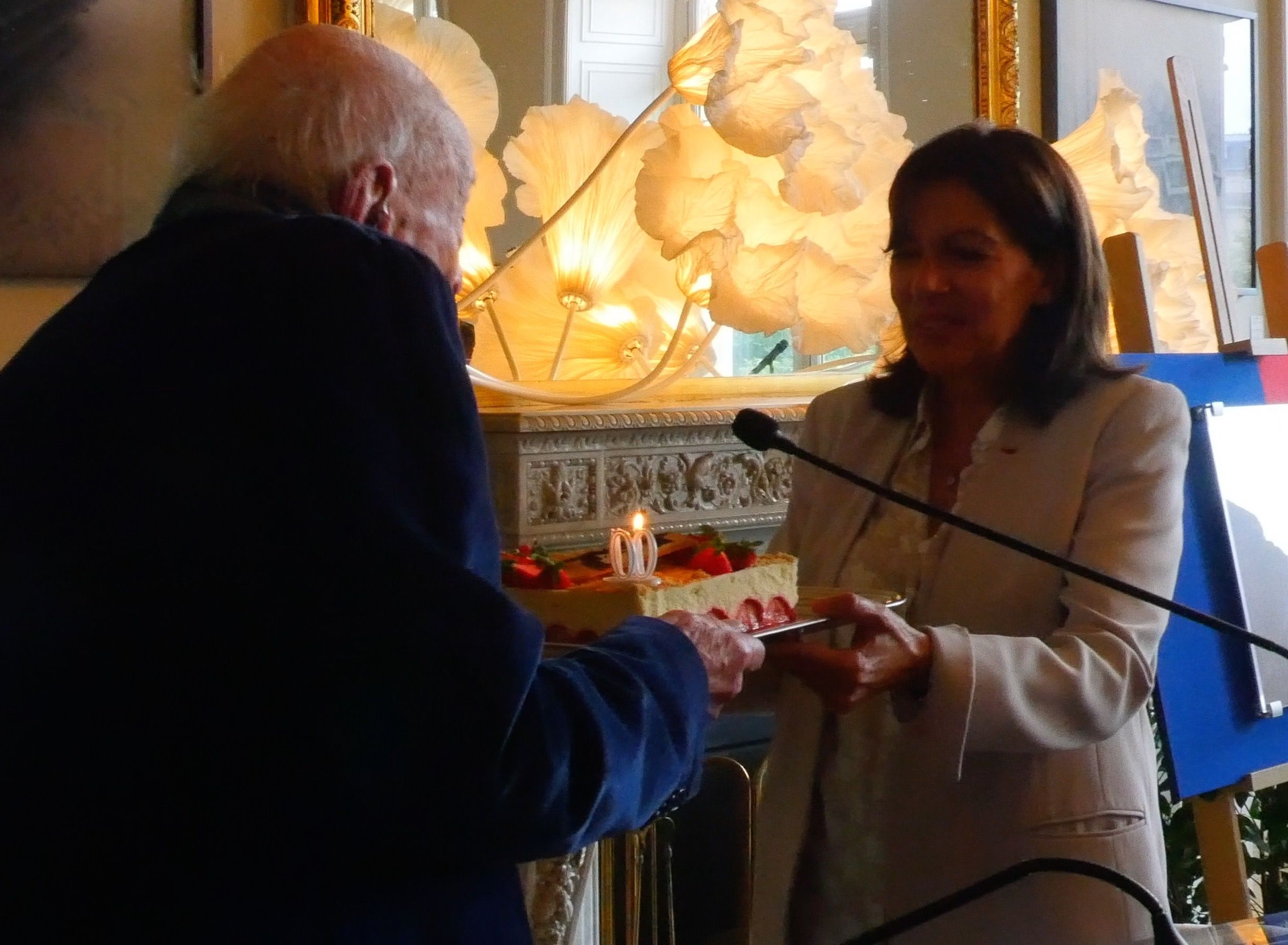 Il y avait un gâteau d'anniversaire!