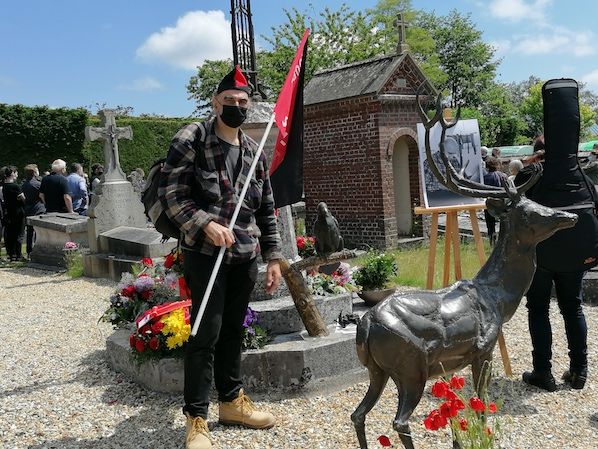 Juan, l'Anarchie et le Cerf