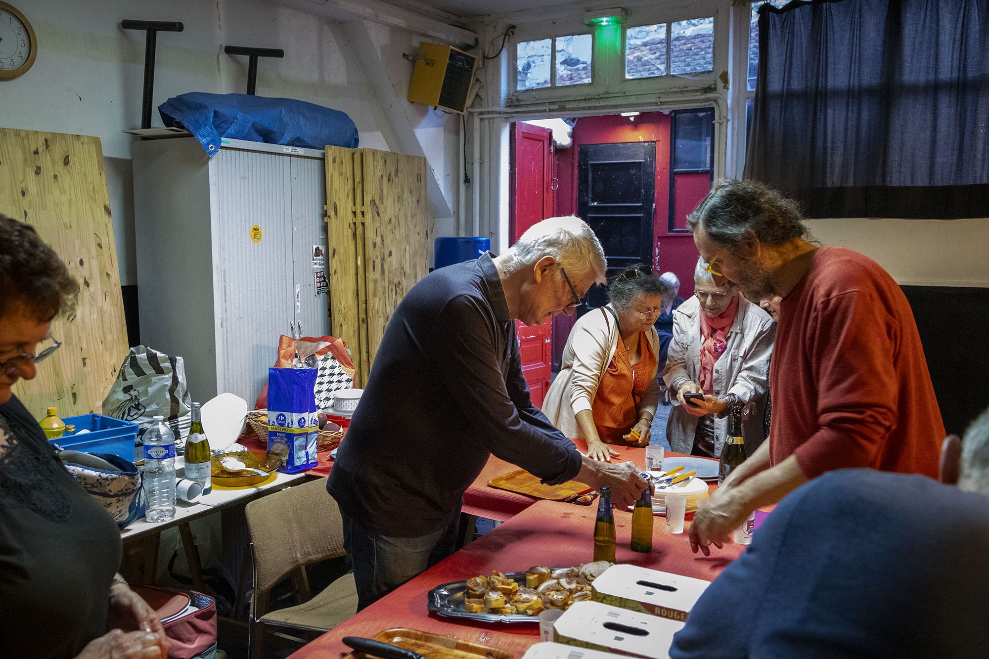 25 08 24 au soir le repas fraternel, un au revoir!
