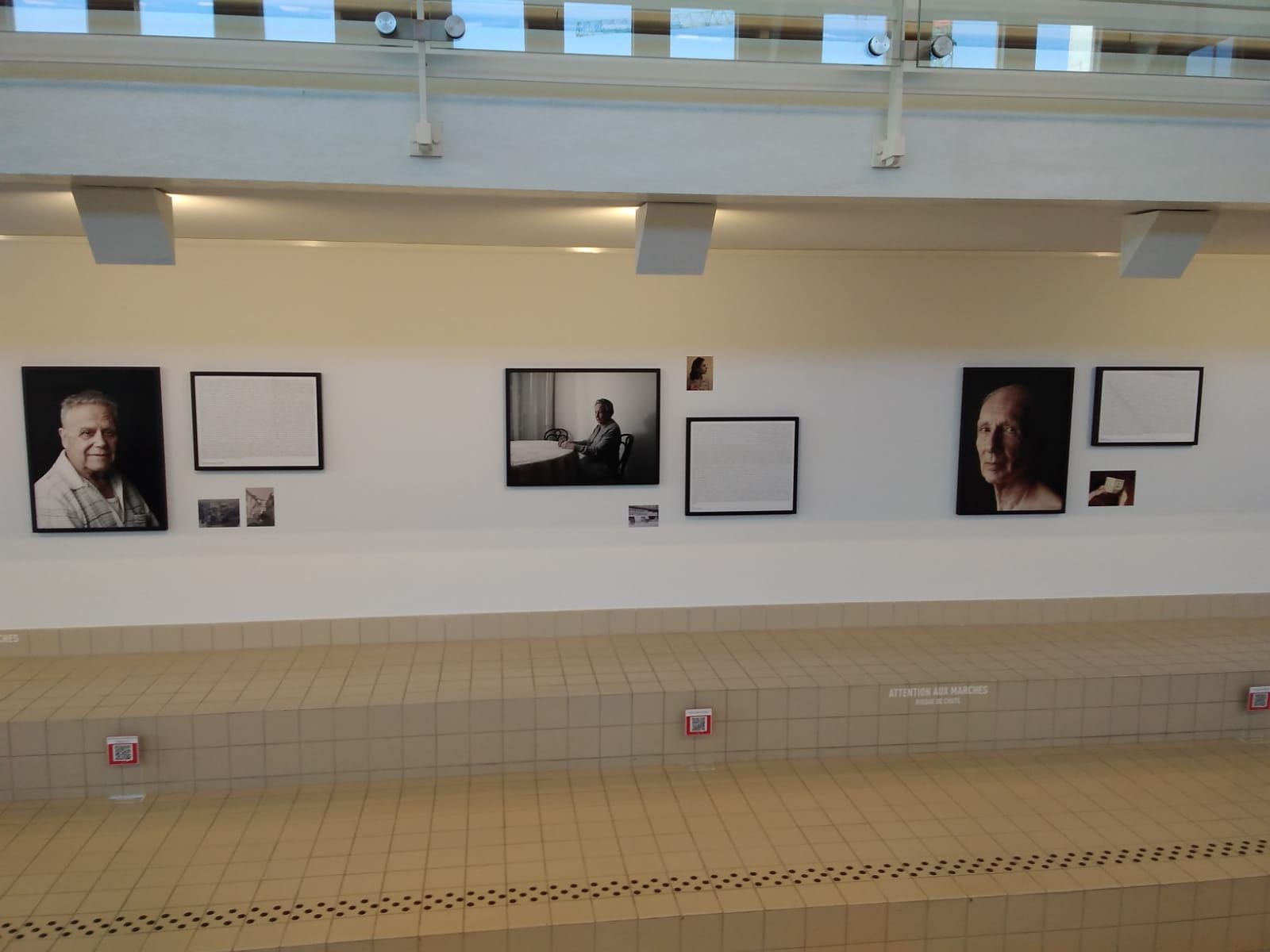 À Liège en 2022 dans la superbe piscine art déco transformée en lieu d'exposition Territoires de la Mémoire