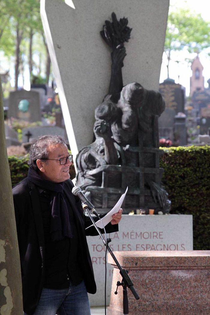 Hommage au monument de la FEDIP