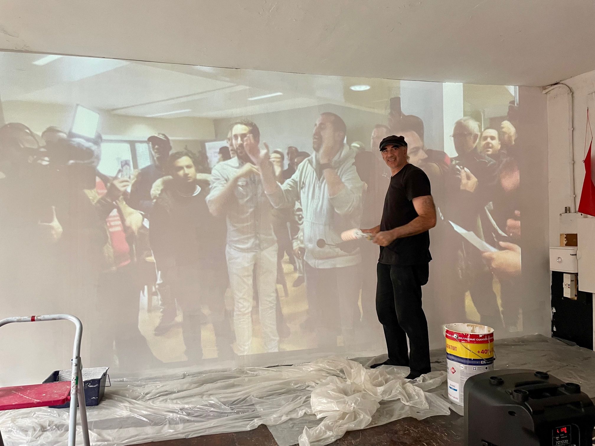 Juan crève l'écran en le repeignant!