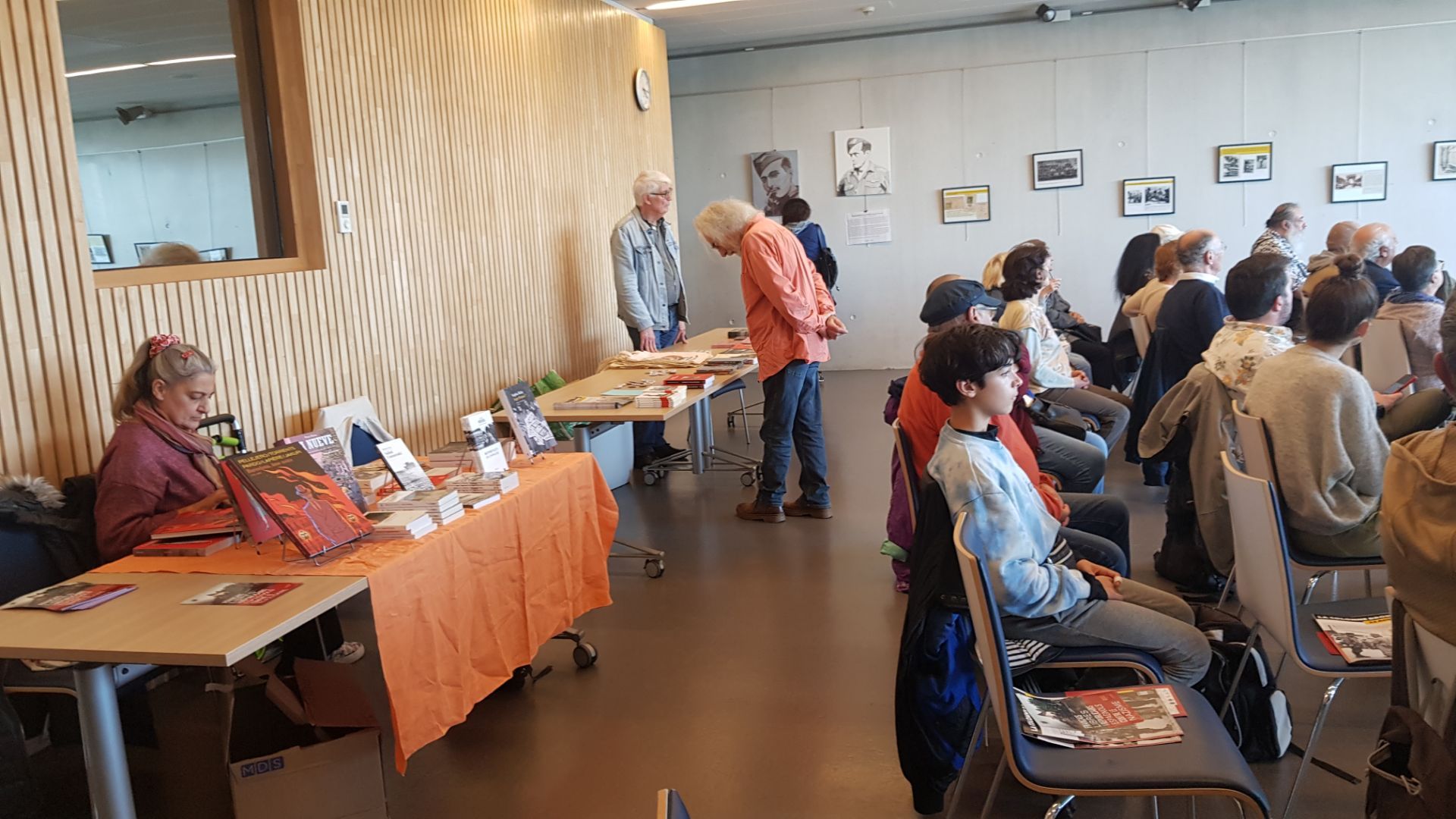 Les tables de presse